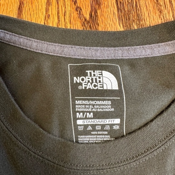 North Face Men’s Shirt, Medium - Picture 2 of 4